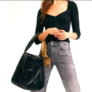 Caraa Sport Fractus Metallic Black Gold Tote Outdoor